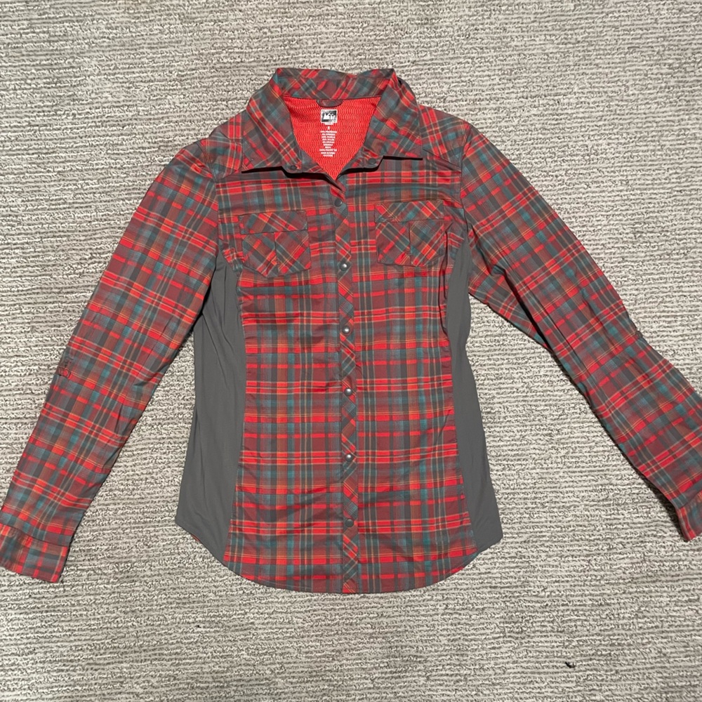 REI Women’s Small Outdoor Button Up Shirt